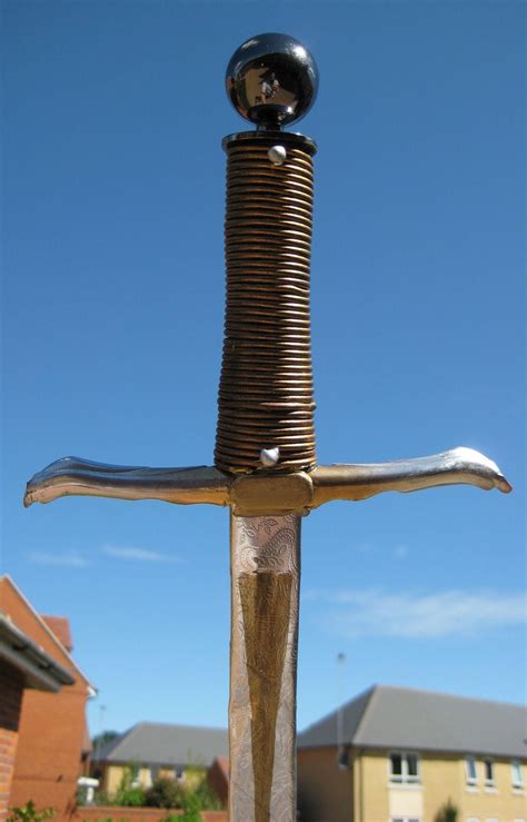 Prince Caspian's Sword : 11 Steps (with Pictures) - Instructables