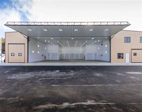 Steel Airplane Hangars & Aviation Buildings | Sunward Steel