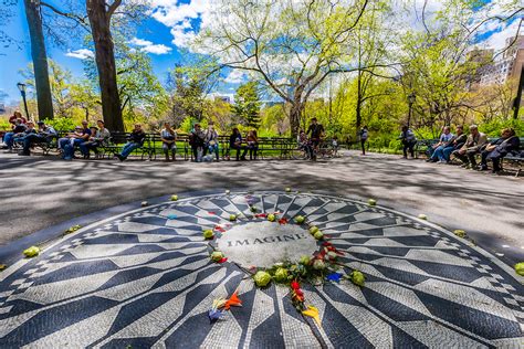 Strawberry Fields (John Lennon Memorial), Central Park, New York, New ...