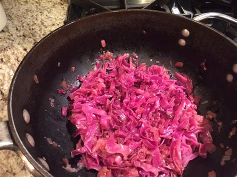 Braised Red Cabbage – A Food Lover’s Delight