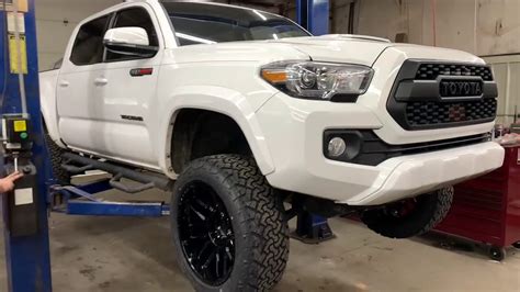 2023 Toyota Tacoma Trd Lift Kit