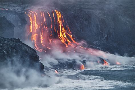 The Fearsome Beauty of Hawaii's Volcanoes | Volcano national park, Hawaii volcanoes national ...