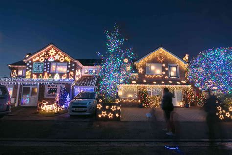 Christmas Light Show Sequences 2021 – Best Christmas Lights 2021