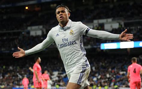 Tottenham handed the chance to sign Real Madrid star Mariano Diaz