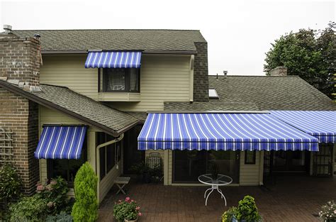 Retractable Deck Awnings - Rainier Shade