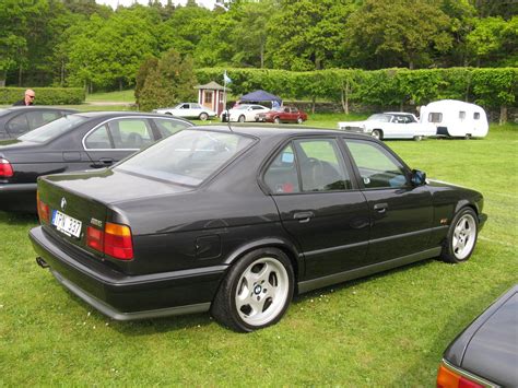 BMW M5 (E34) 3.8 (340 Hp) 1992 - 1995 Specs and Technical Data, Fuel ...