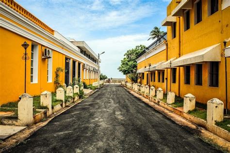 10 best shopping hotspots in Pondicherry: Try the local food and love ...