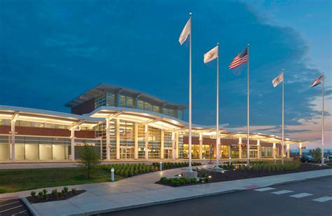 General Wayne A. Downing Peoria International Airport by RS&H - Architizer