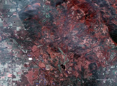 Satellite images reveal the devastation of the California fires ...