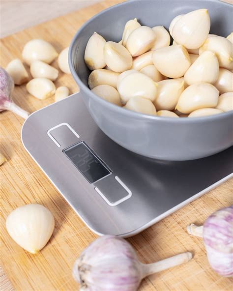 How Much Does A Garlic Clove Weigh? Everything You Need to Know ...