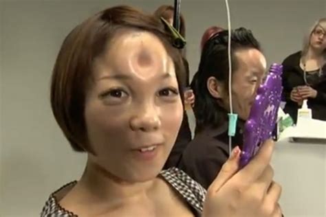 Japanese confused by worldwide "bagel head" trend | Vancouver Observer