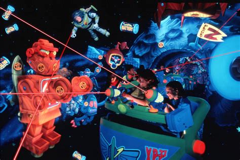 Tips to become a Galactic Hero on Buzz Lightyear's Space Ranger Spin