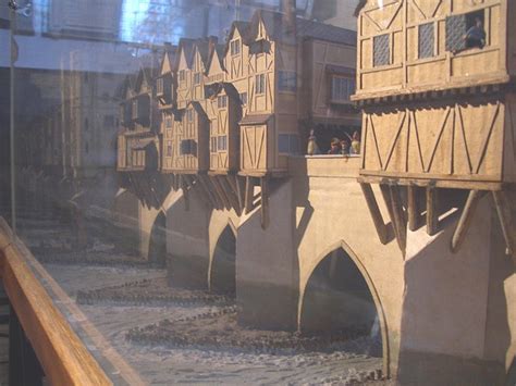 Model of old London Bridge (With images) | London bridge, Great fire of london, Old london