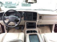 2003 Chevrolet Suburban - Interior Pictures - CarGurus