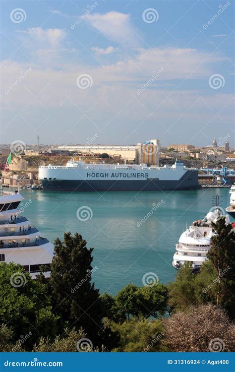 Hoegh Autoliners Ships in Valletta Editorial Stock Image - Image of water, coast: 31316924