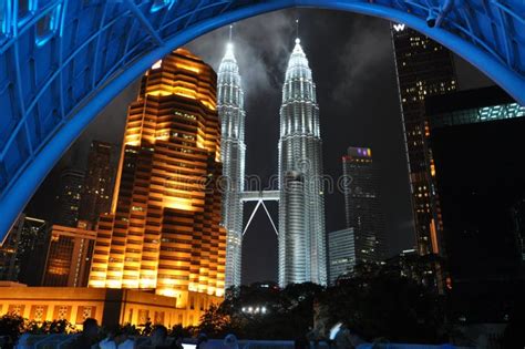 Night View at Kuala Lumpur KLCC SURIA KLCC Editorial Photography ...