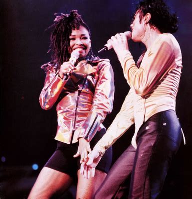 A Live Performance Of "I Just Can't Stop Loving You" - Michael Jackson Photo (32776414) - Fanpop