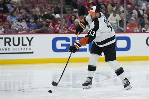 How Did Flyers' Kevin Hayes do in All-Star Shooting Contest?