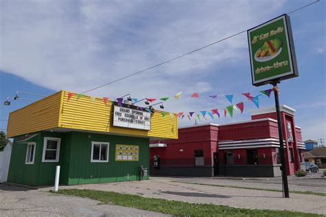 Stevens Point restaurants: B's Egg Rolls opens on Division Street