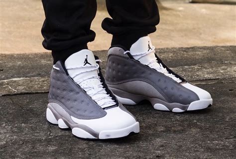 Air Jordan 13 Atmosphere Grey 414571-016 Release Date - SBD