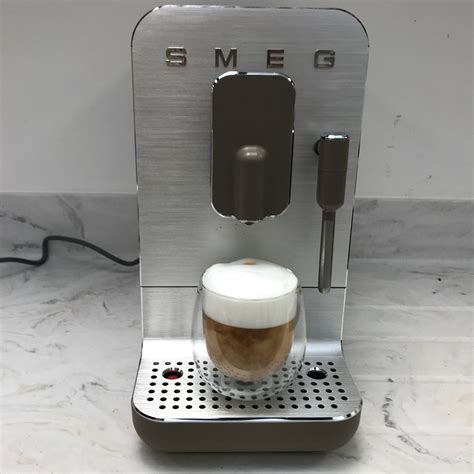 Smeg Fully Automatic Bean To Cup Coffee Maker (BCC02) review | Livingetc