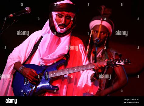 African musicians hi-res stock photography and images - Alamy