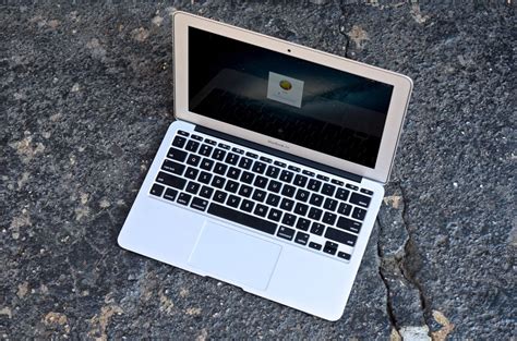 11-inch MacBook Air review Macbook Air Review, Latest Laptop, Tech ...