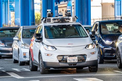 Waymo, Cruise get nod to expand San Francisco robotaxis