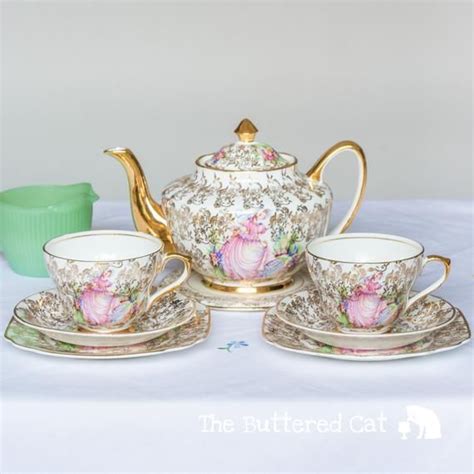 Tea-for-two stunning Pinkie tea set, 22kt gold decorated vintage bone china (With images) | Tea ...