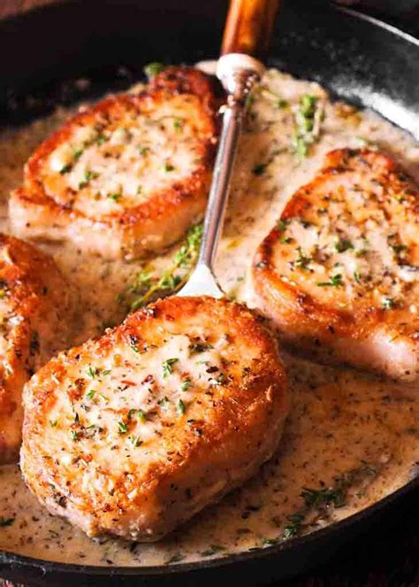 Best Pork Chops in Creamy Herb & Wine Sauce | Boneless pork chop ...