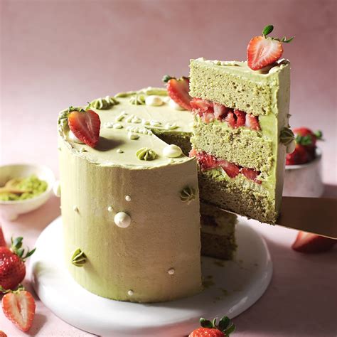 Matcha Strawberry Cake - Teak & Thyme