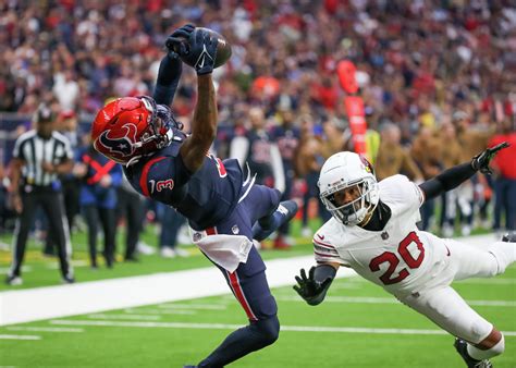 Tank Dell makes Texans history in pivotal win over Cardinals