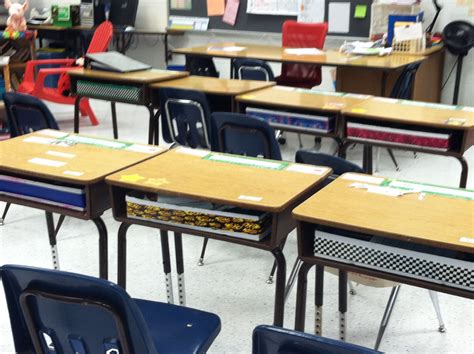 Posts about Classroom Behavior on Lowcountry Chalkboard | Desk organization, Student desks ...