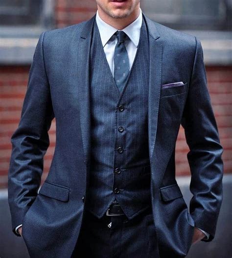 Men Suits 2022: Fashion Tips on the Best Suits for Men 2022