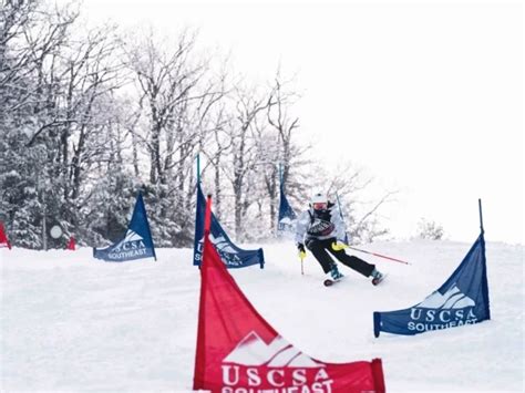 The Best Ski Resorts in the Virginia Mountains to Visit