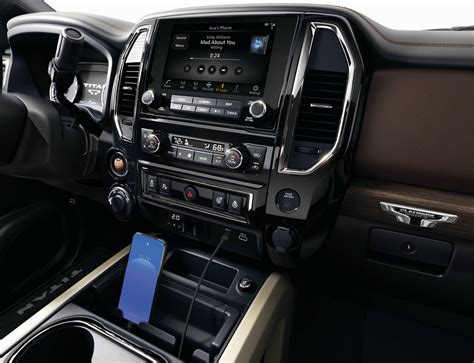 2024 Nissan TITAN Interior Technology | Nissan Brochure