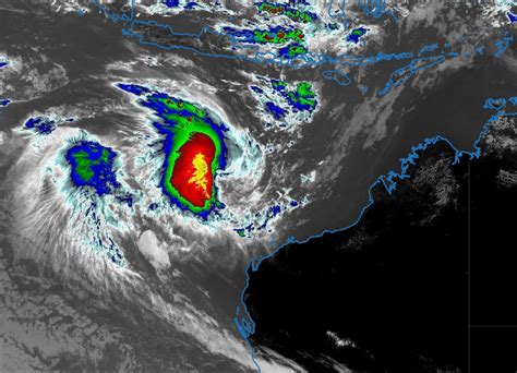 Rare Fujiwhara Effect occurring off WA | Swellnet Analysis | Swellnet