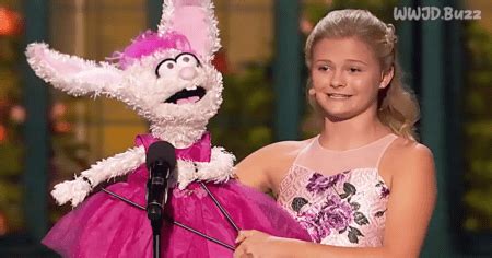 Ventriloquist Darci Lynne Performs Seemingly Impossible Act on AGT: The ...