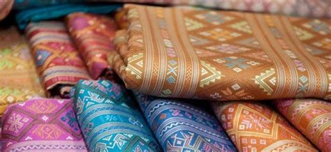 China : Repairing Ancient Textiles and Promoting Silk Culture | Textile ...