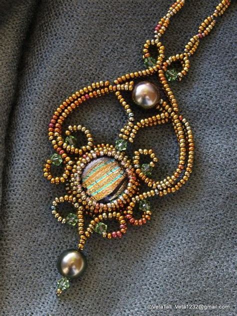 1000+ images about Bijoux perles on Pinterest | Brick stitch, Swarovski and Beading patterns