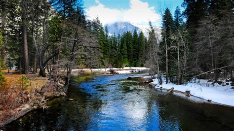 Sunrise in Yosemite National Park - 9 Best Spots To Watch The Spectacle