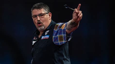 World Darts Championship: Gary Anderson up and running at Alexandra ...