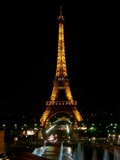 Paris: Paris Eiffel Tower at Night