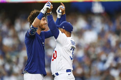 Cody Bellinger walk-off home run give Dodgers 2nd straight win vs. Cubs ...