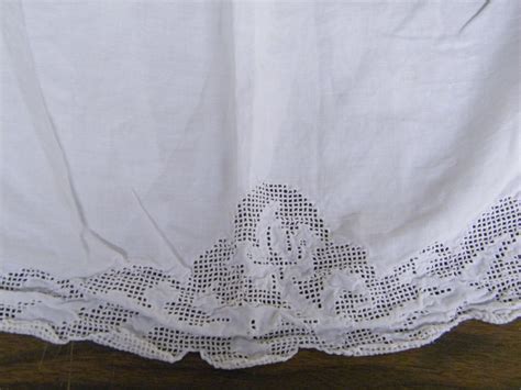 Vintage White Light Weight Linen & Lace Tablecloth..60 X 80 from lisasvintagetreasures on Ruby Lane