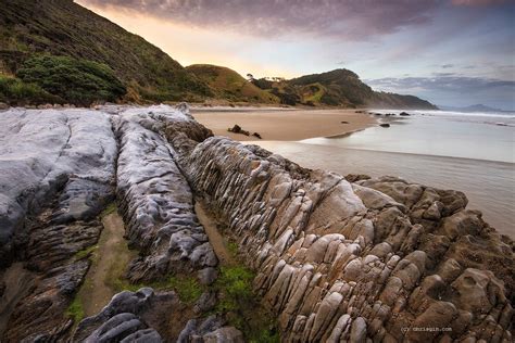 Mangawhai Rocks | Mangawhai Heads, New Zealand. | Chris Gin | Flickr