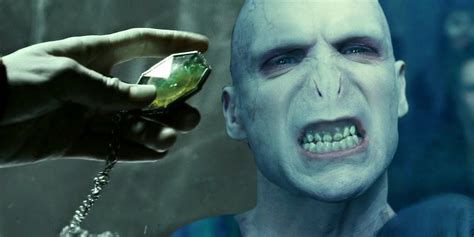 Harry Potter: How Regulus Black Discovered Voldemort's Horcrux Secret