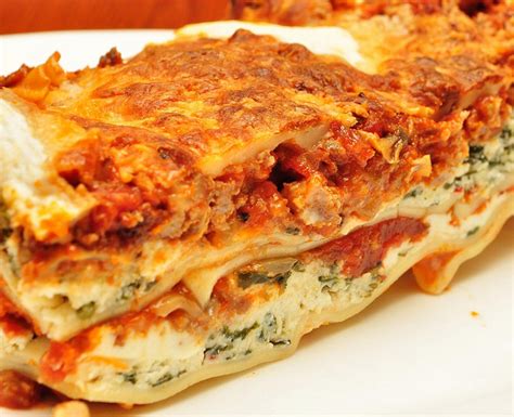 Italian Lasagna with Ricotta Cheese Recipe – Easy Italian Recipes