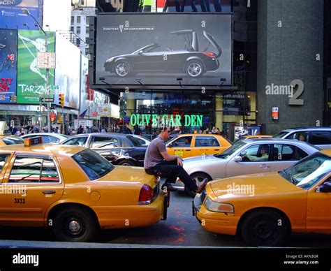 Taxi driver new york hi-res stock photography and images - Alamy