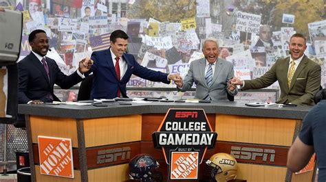 Meet the personalities of ESPN 'College GameDay'